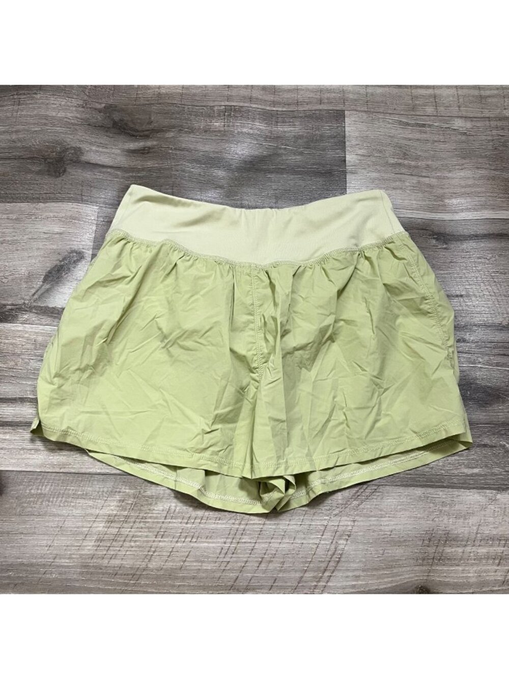 Madewell Athletic MDL Mid Rise Lined Running Shorts Green Women’s Size M